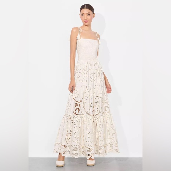 Alice + Olivia Cream Lace Maxi Dress - Picture 6 of 9